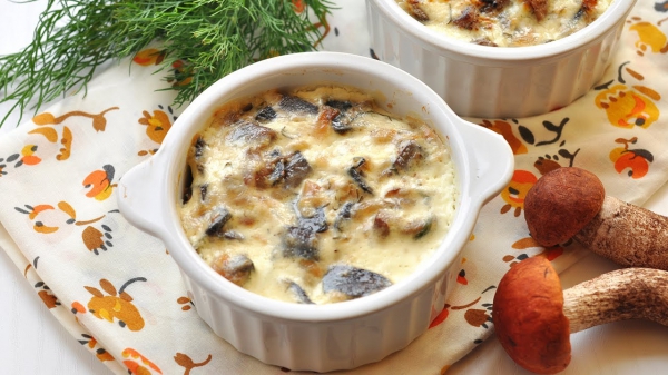 Суп из  подосиновиков: рецепты из  сезонных и замороженных грибов