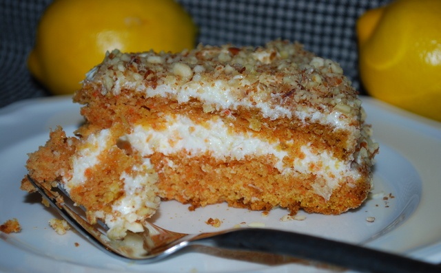 Морковный пирог: оригинальная выпечка  в  мультиварке
